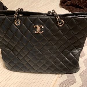 Chanel shopping bag